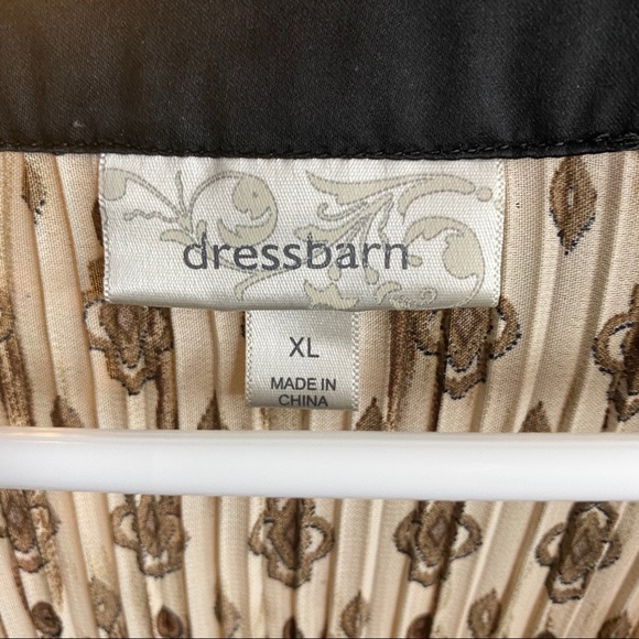 XL DressBarn Gold and Black Pattern Shirt - Picture 7 of 8